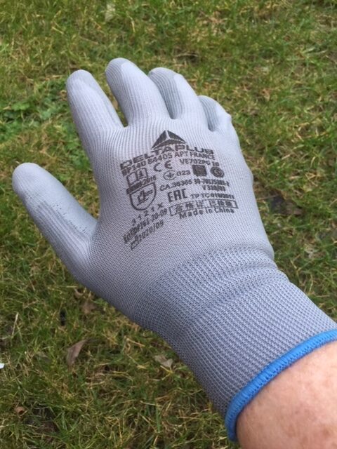 Gloves for metal detecting | Best gloves for metal detecting